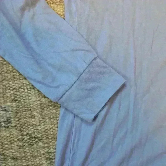 Blue V-neck Long Sleeve - Picture 4 of 6